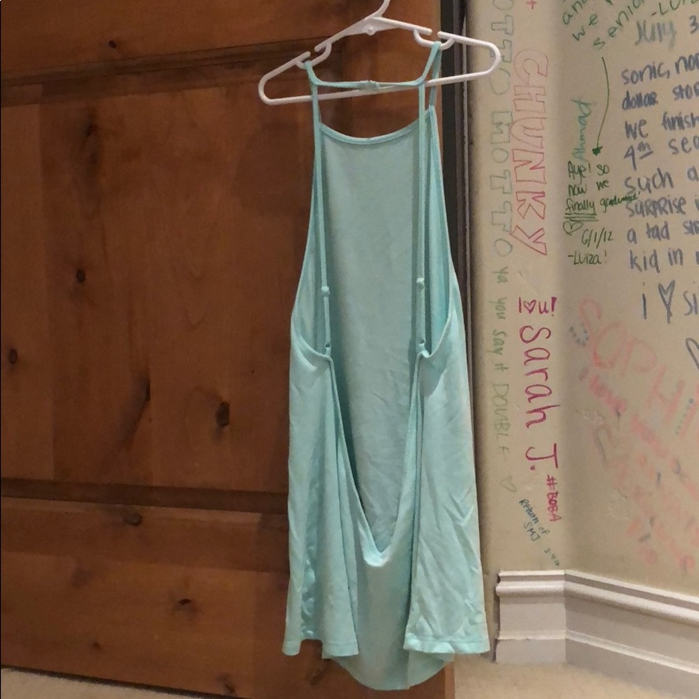 Backless tobi tank top
